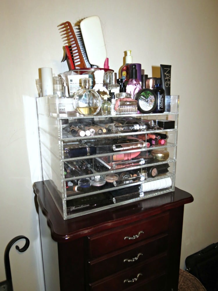 Sherrieblossom ICEbOX Makeup storage beauty organization