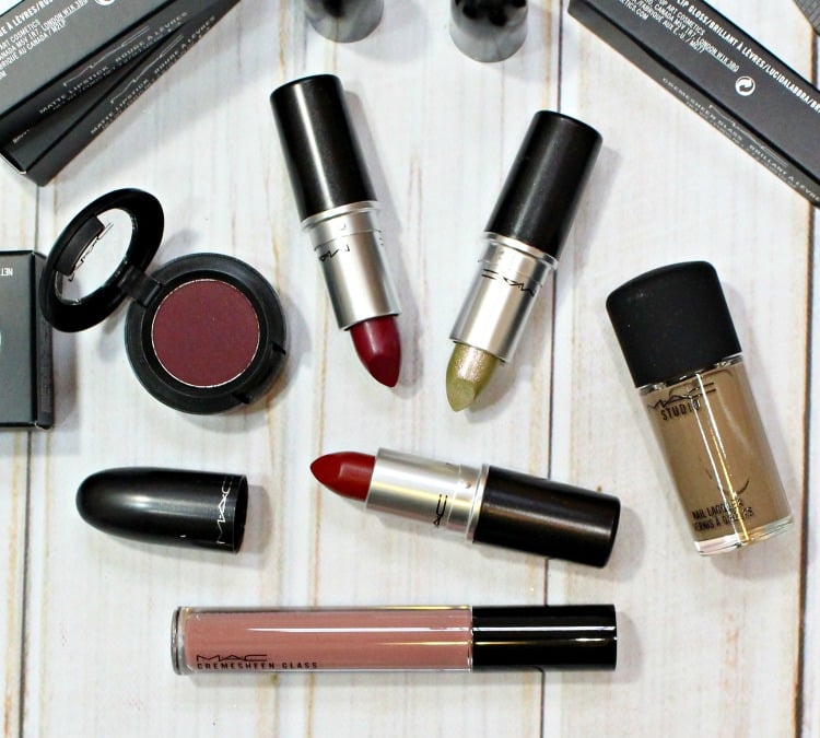 MAC It's a Strike Collection Swatches review swatch pics