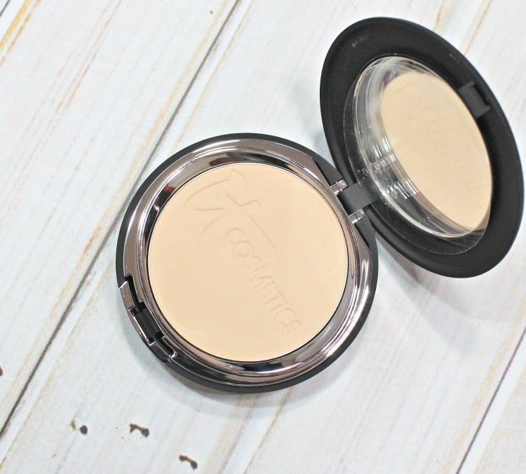 it-cosmetics-celebration-foundation-swatches-review-swatch-pics